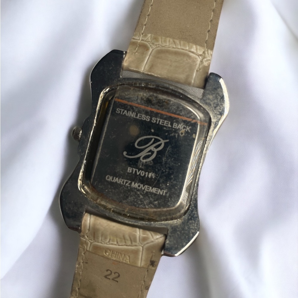 Brighton Ladies Watch, Croc Embossed Leather Band - Picture 4 of 4